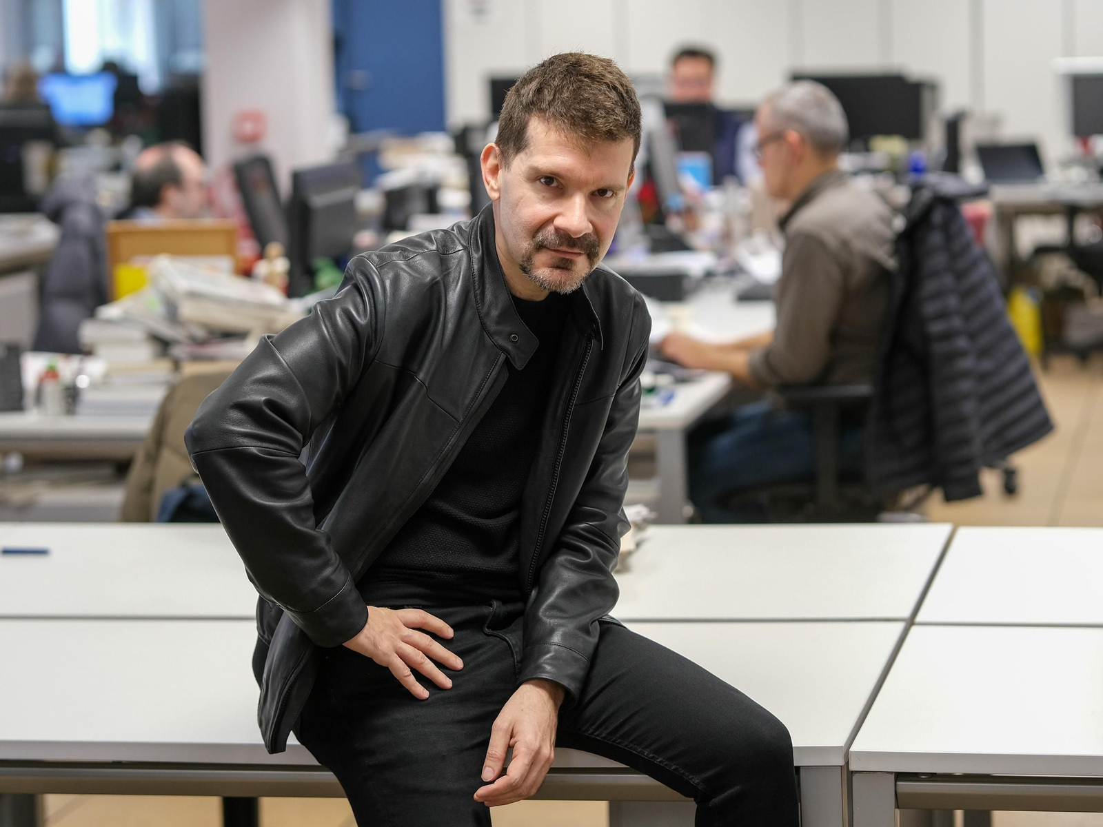 El director y guionista José F. Ortuño, fotografiado hace unos días en la redacción de Diario de Sevilla.