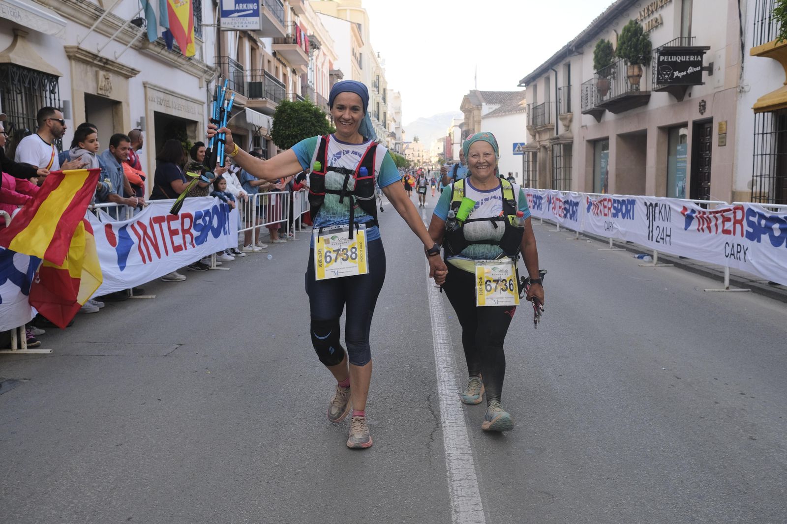 Cierre de la meta de los 101 kilómetros de la Legión, en fotos.