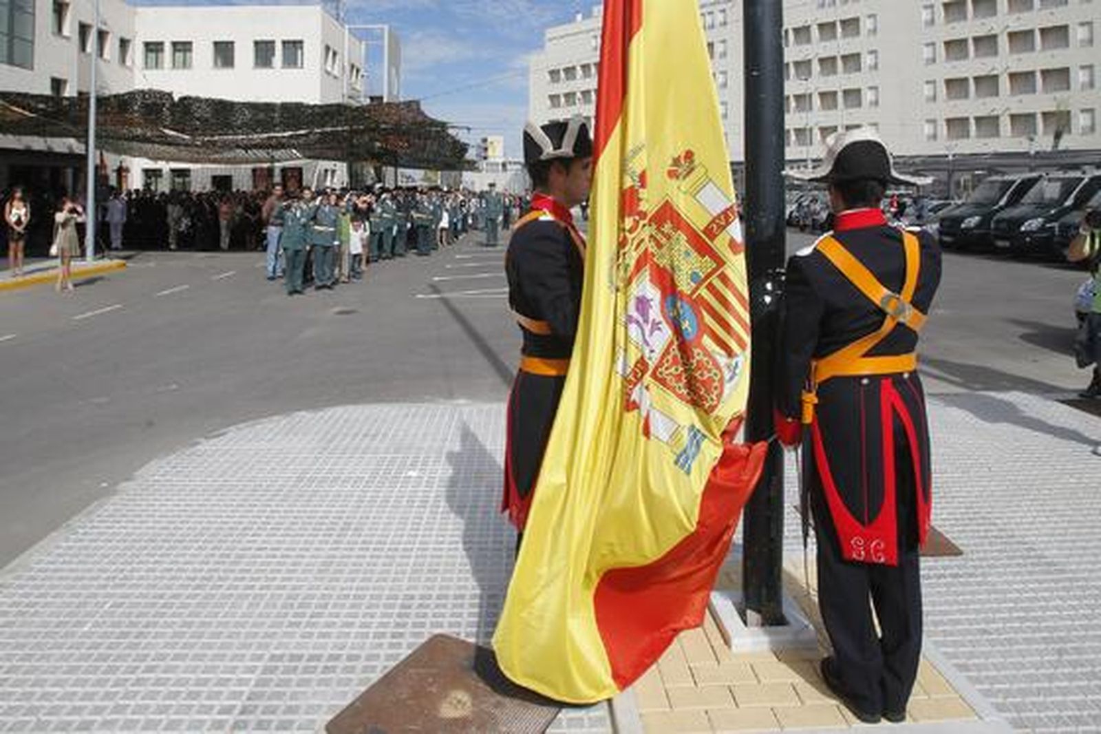 La Comandancia de la Guardia Civil de Cádiz celebra la festividad de su Patrona, la Virgen del Pilar.

Foto: Jesus Marin
