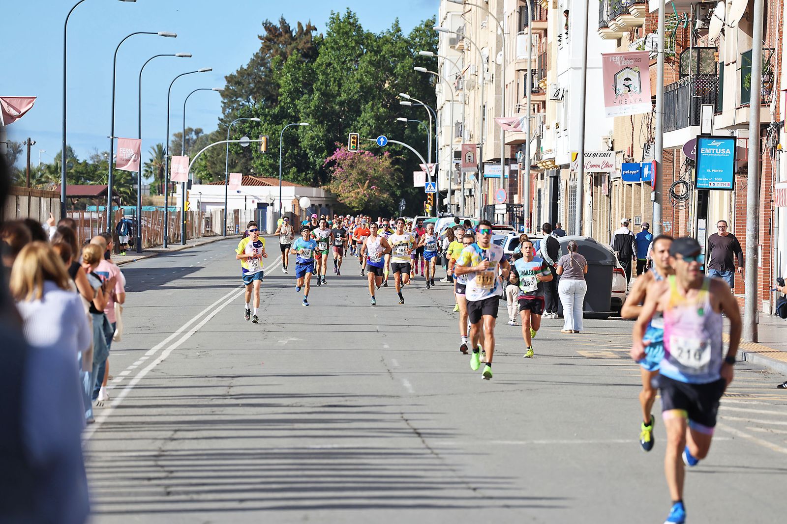 Las mejores imágenes de la carrera 21K Ciudad de Huelva