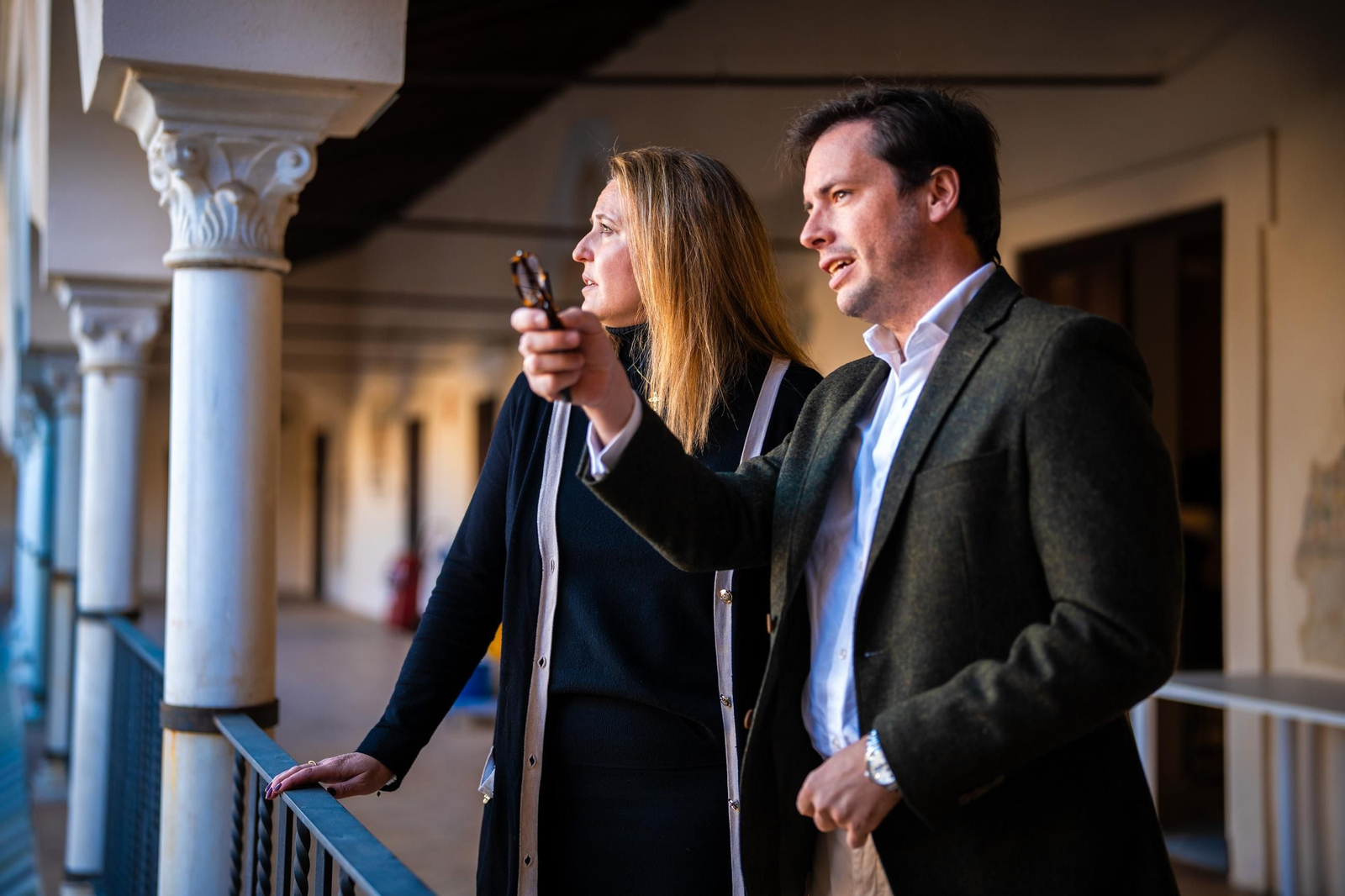 La delegada Angie Moreno y el director de Cultura Fernando Mañes, esta mañana en Santa Clara.