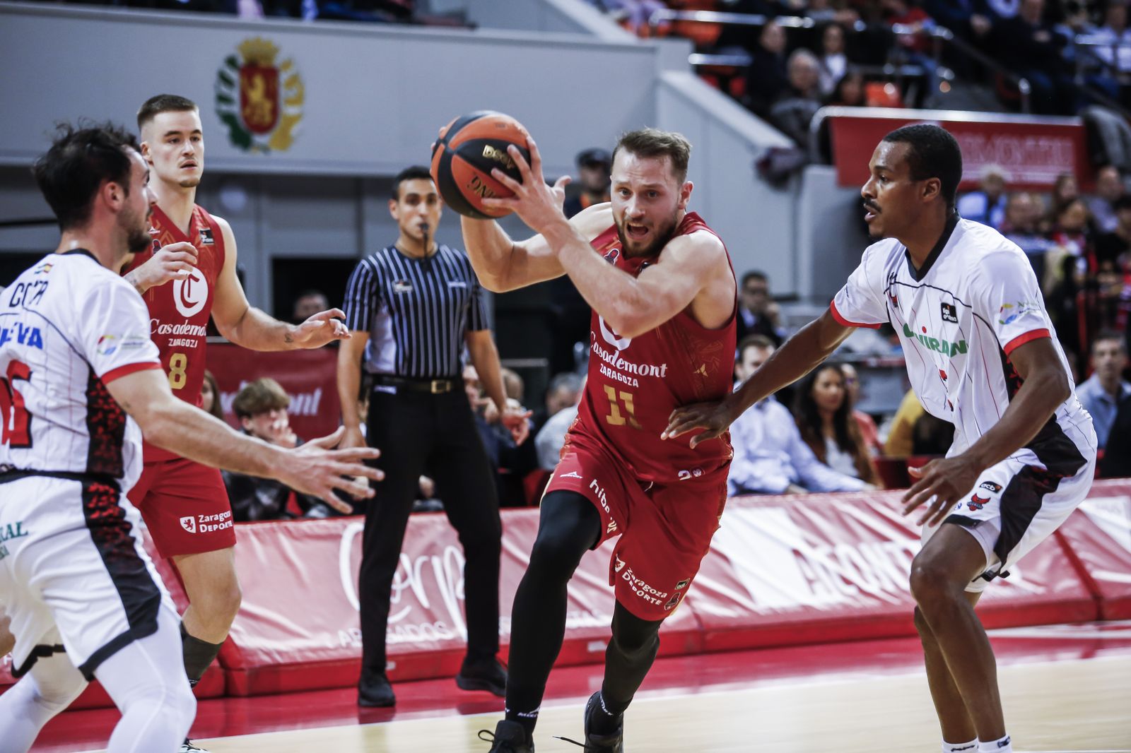 Los rojinegros cayeron en el partido de la primera vuelta por 73-57.