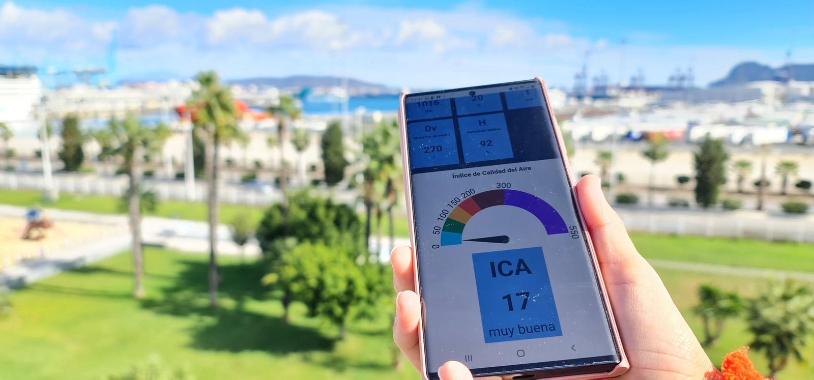 Un dispositivo muestra los resultados de la calidad del aire.
