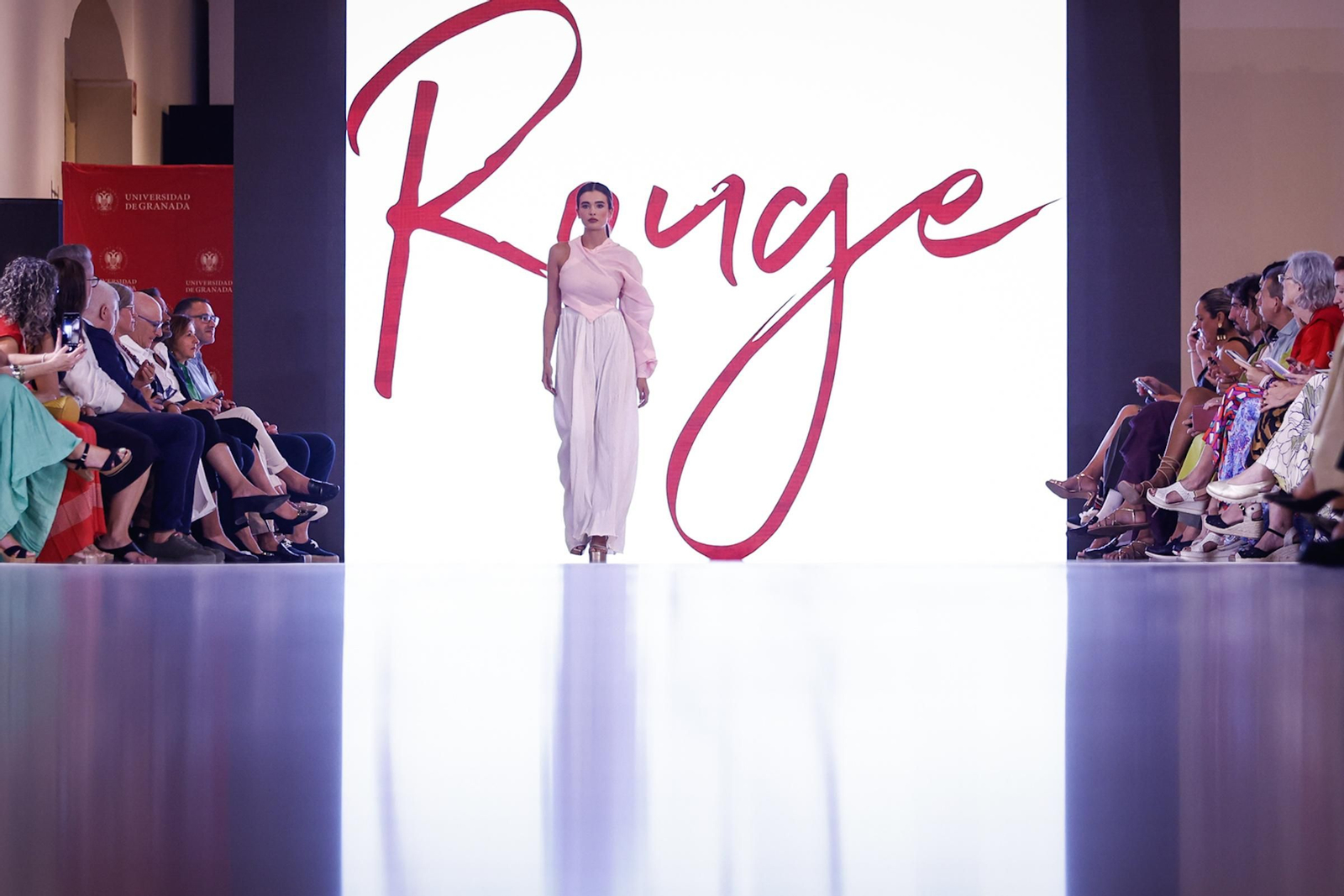 Una pasalera de moda muy solidaria