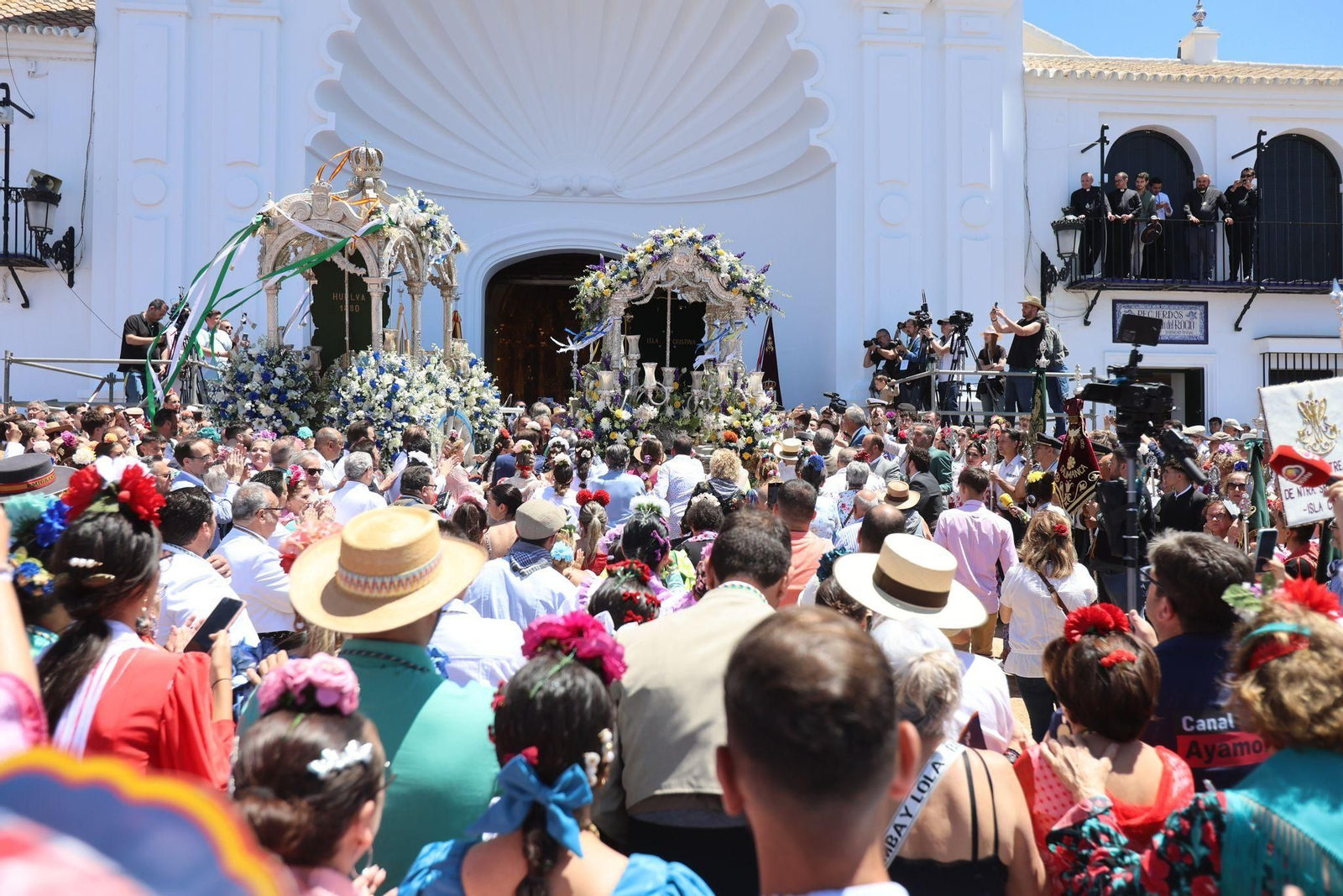 El Rocío 2024: Las mejores imágenes de la presentación de Huelva con Villarrasa e Isla Cristina
