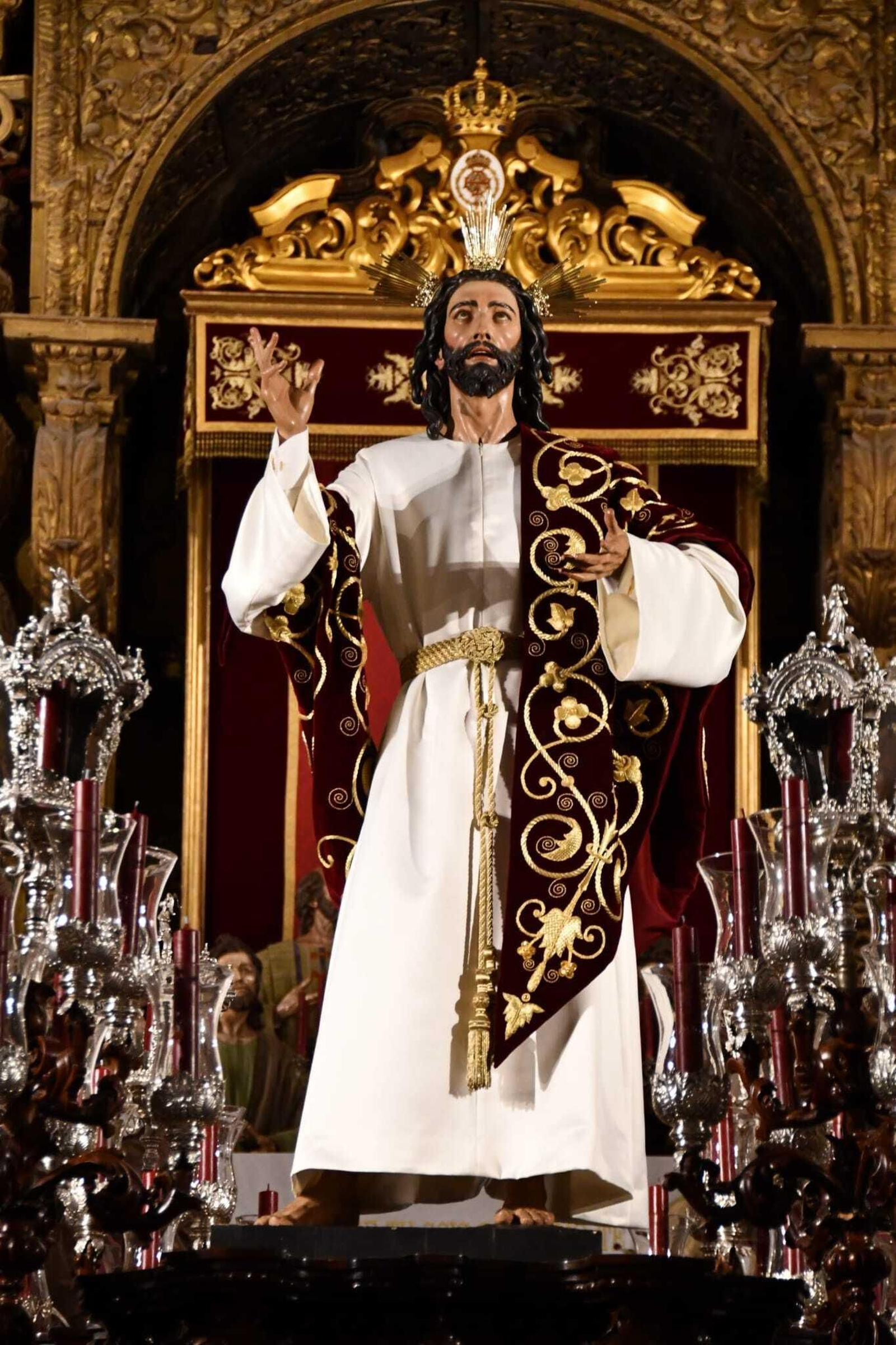 El Señor de la Cena en su paso