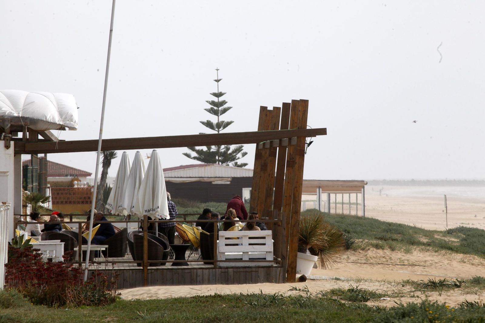 Ambiente en las terrazas de El Rompido y Punta Umbría durante este sábado.