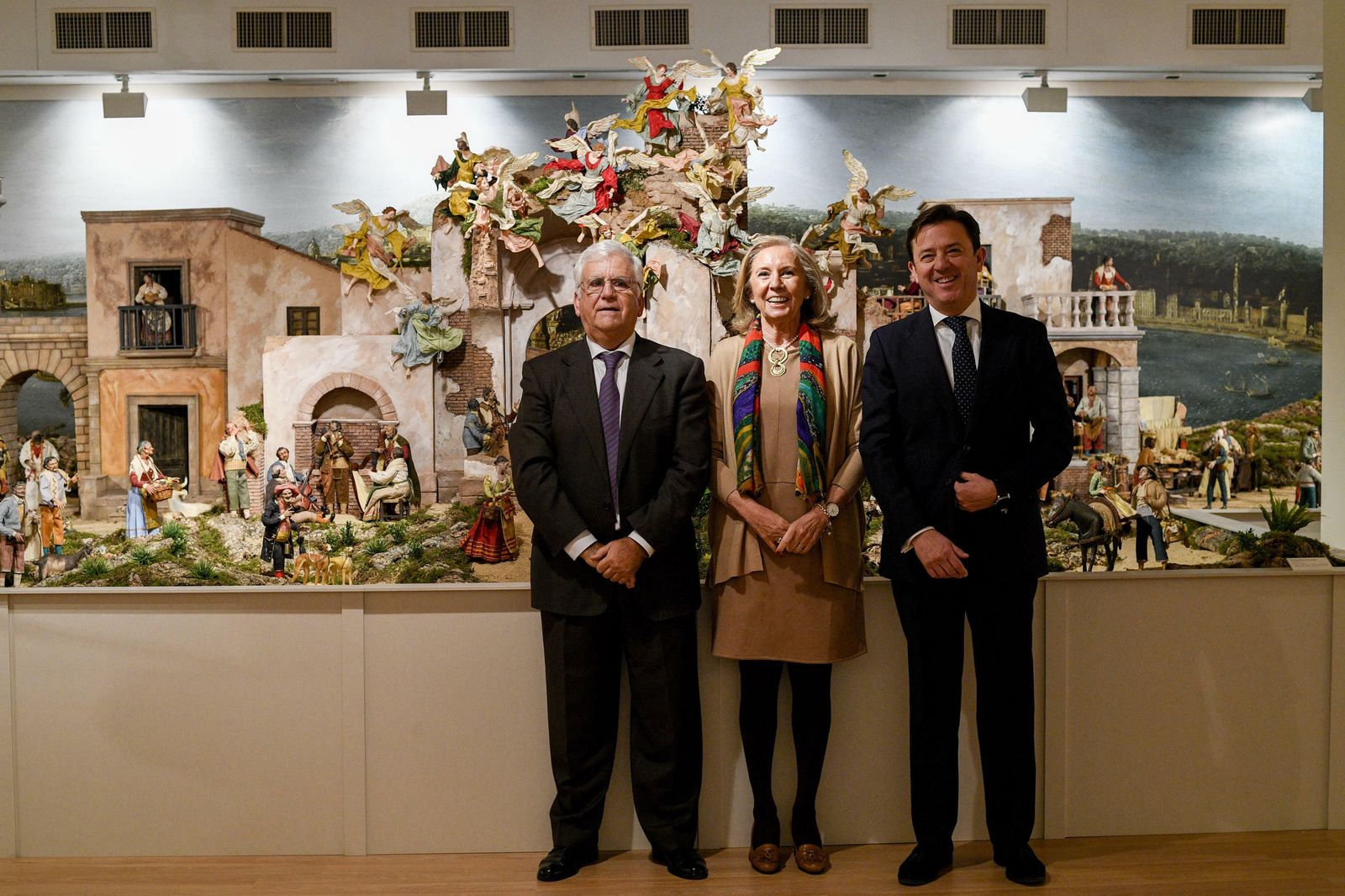 Así son los 130 belenes del mundo de Puerta Real en Granada