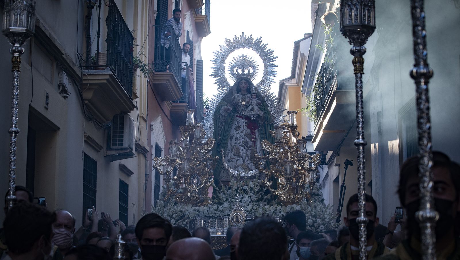 Procesión de la Esperanza Divina Enfermera, en imágenes