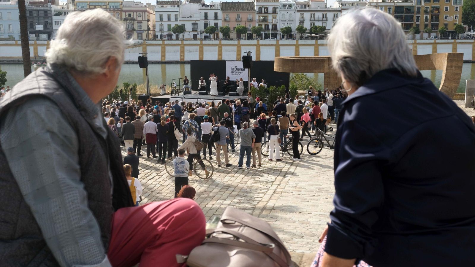 Un concierto de Esperanza Fernández celebrado junto al monumento este 2023.