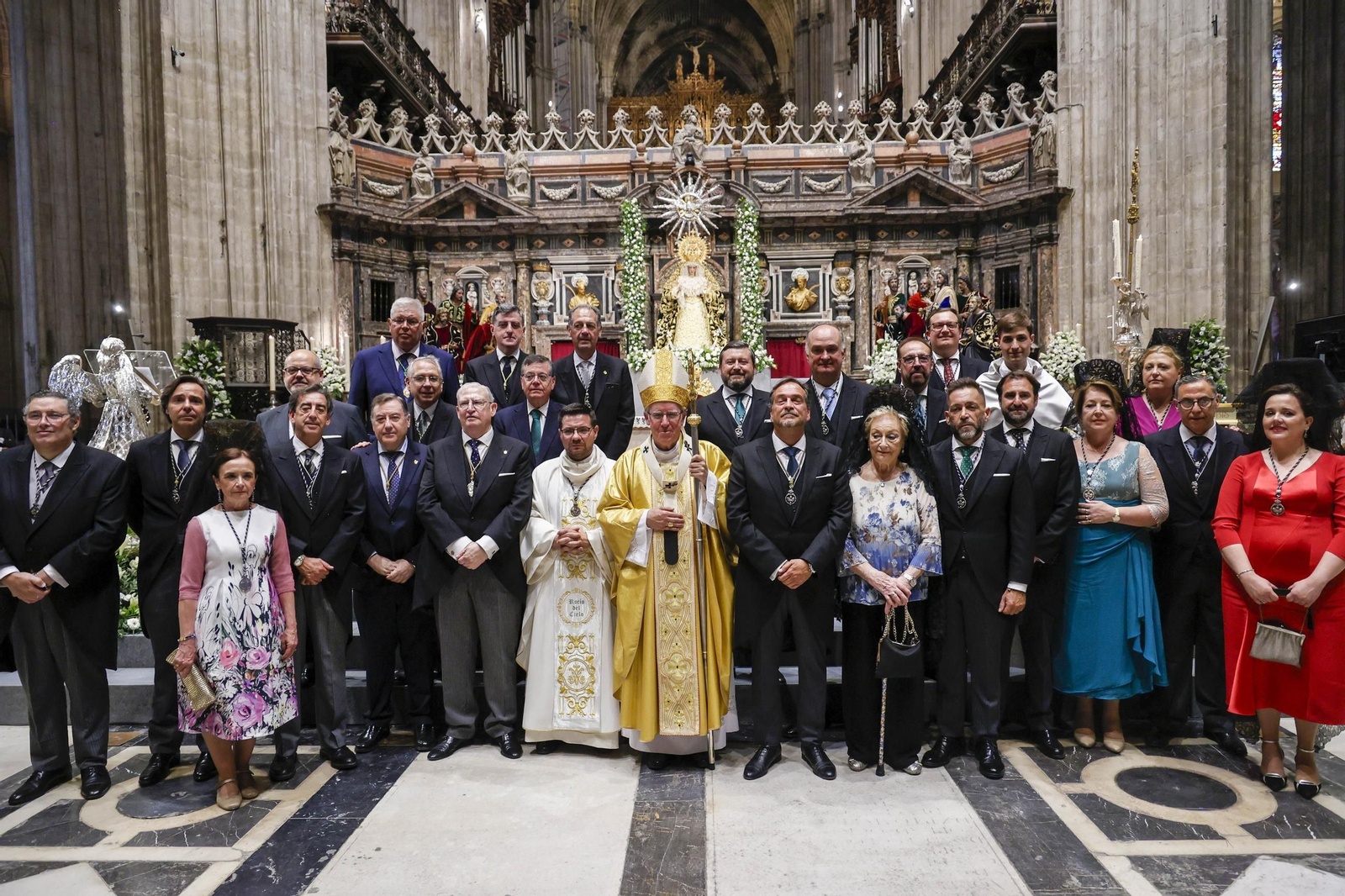 La coronación de la Virgen del Rocío en imágenes