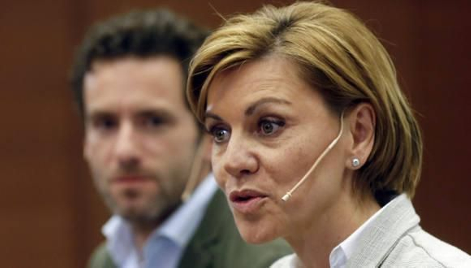 Cospedal: "Estamos dispuestos a mejorar la reforma laboral para desactivar el 'no' del PSOE"