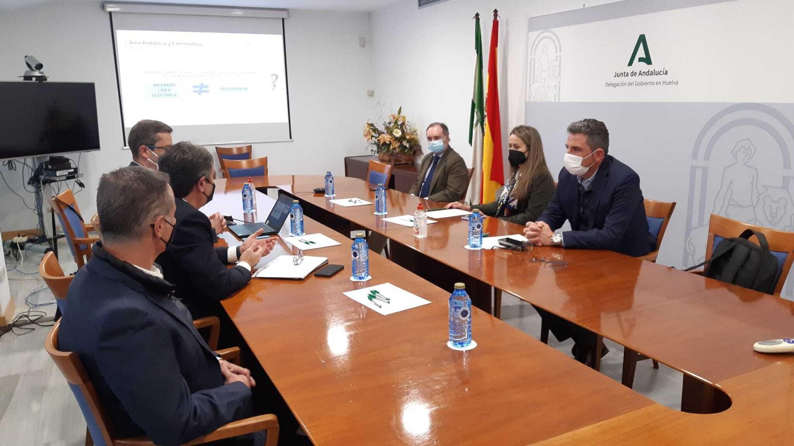 Reunión en la sede de la Delegación del Gobierno en Huelva.