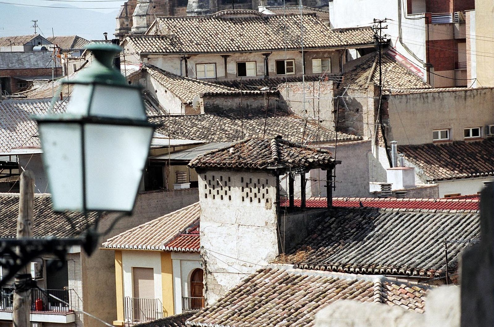 Albaicín o Centro Histórico son las zonas con pisos más antiguos.
