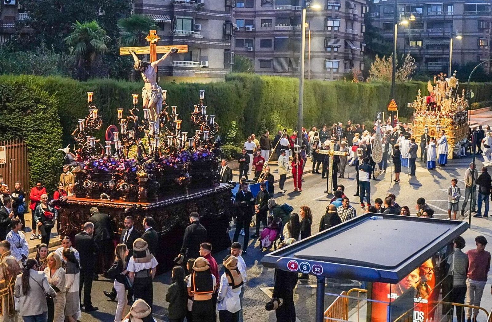 Imagen de uno de los traslados de las imágenes de cara a la Procesión Magna del sábado