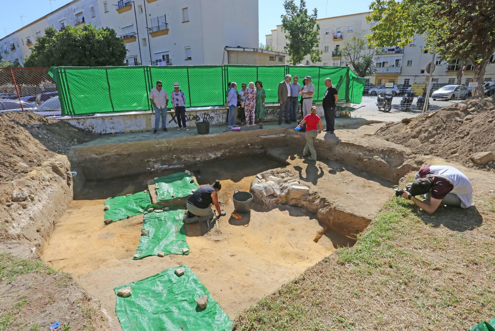 Hallazgo de una fosa con cadáveres en el Parque Scout