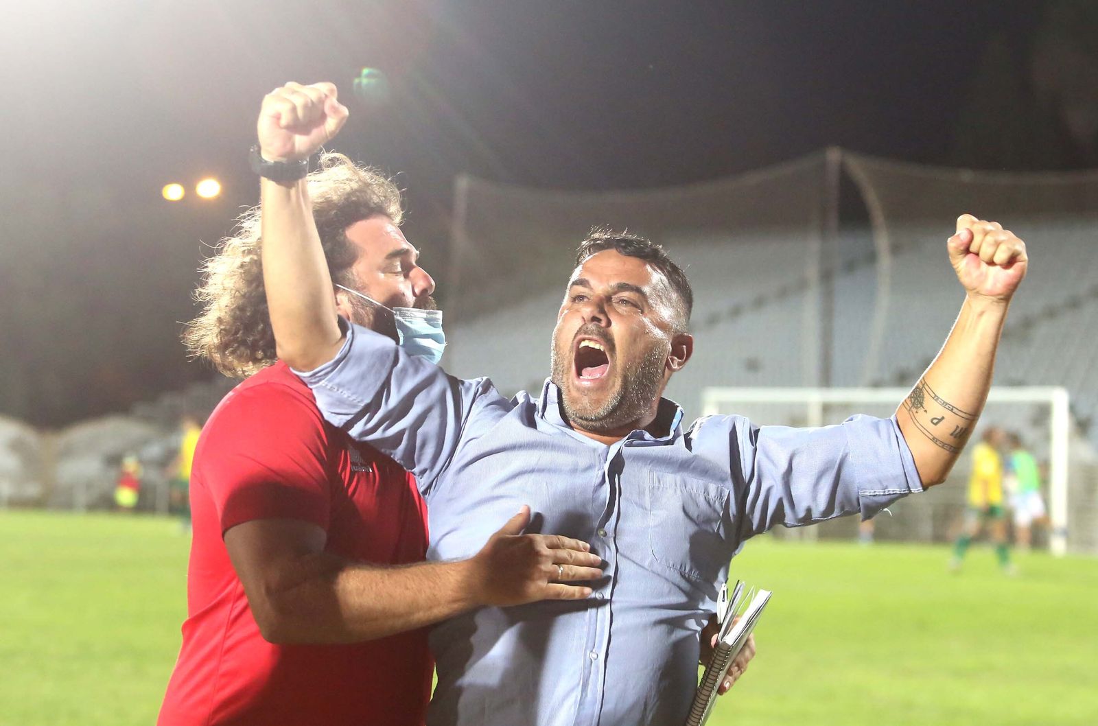 Fajardo celebra el segundo tanto del Xerez CD.