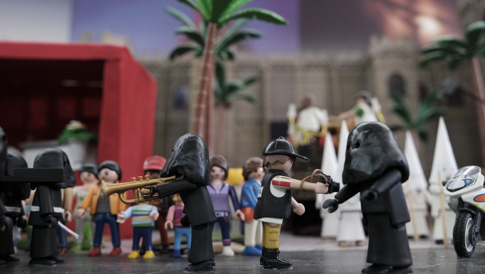 Inauguración de la exposición de playmobil de semana santa de Almería