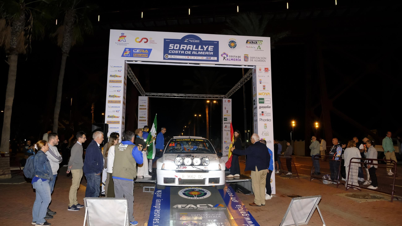 La salida de la 50 edición del Rallye Costa de Almería, en imágenes