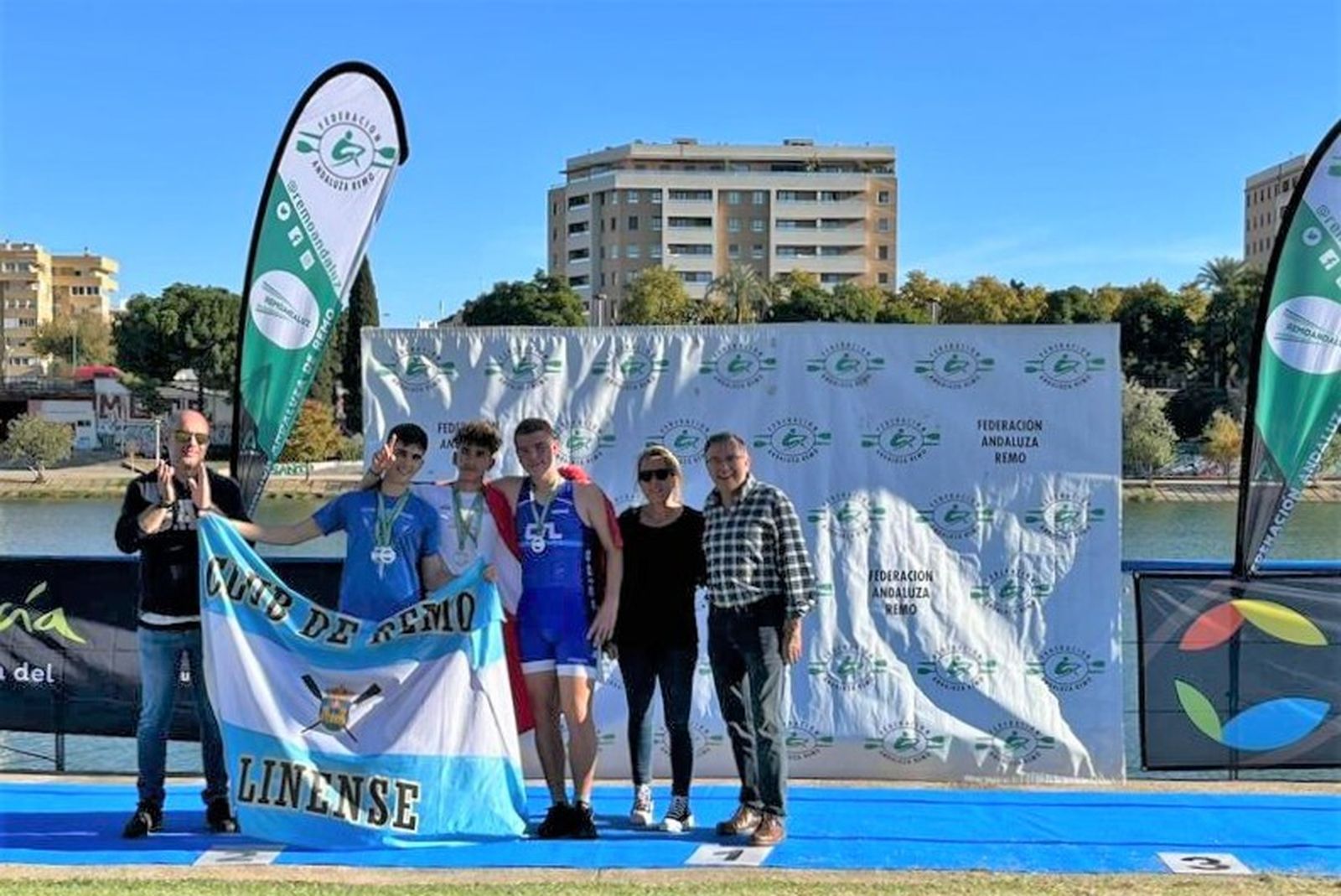 Uno de los podio de la primera regata.