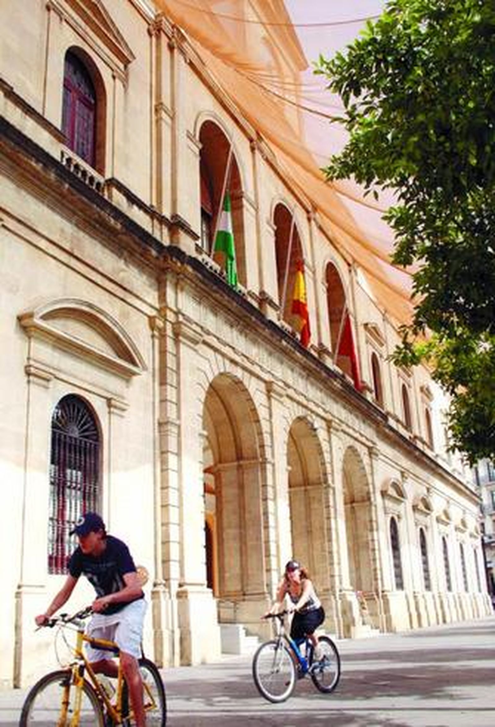 Fachada principal del Ayuntamiento de Sevilla.