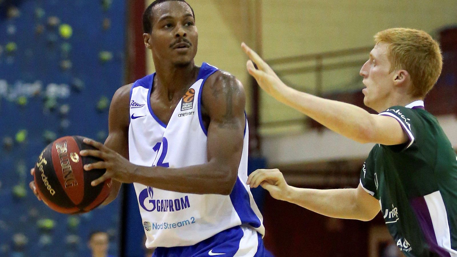 Renfreo viene de jugar dos temporadas en Burgos.