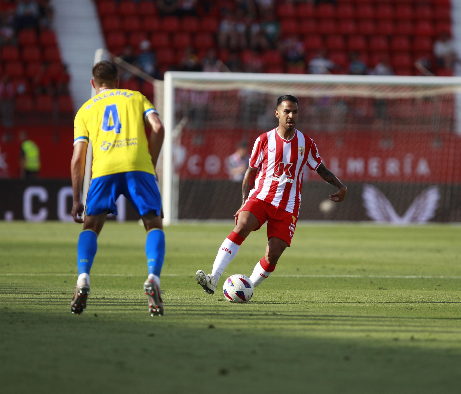 Imágenes de la gran victoria del Almería ante el Cádiz por 6 a 1