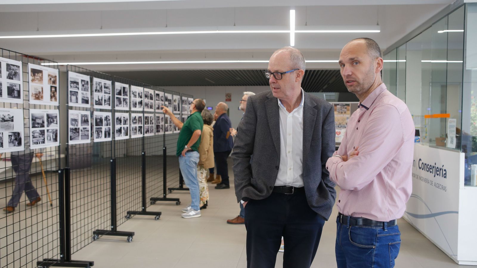 Fotos de la exposición y conferencia sobre el movimiento obrero en el Campo de Gibraltar