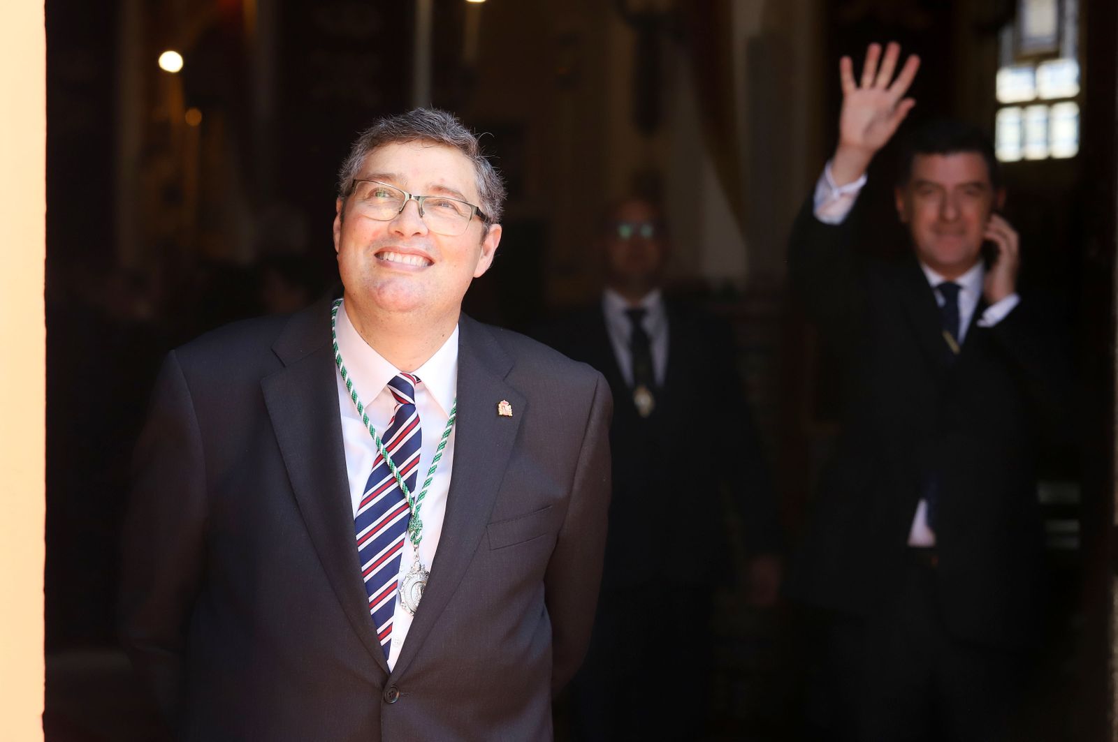 Imágenes de Don Felipe y Doña Letizia en su visita a la Virgen del Rocío