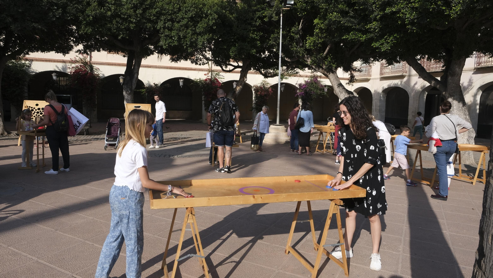 Imágenes de la Noche en Blanco, en Almería