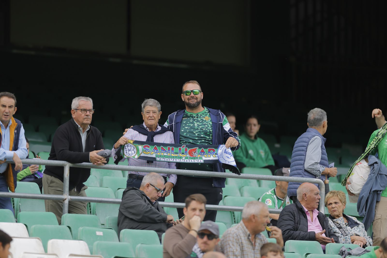 Búscate en las fotos del Betis-Osasuna