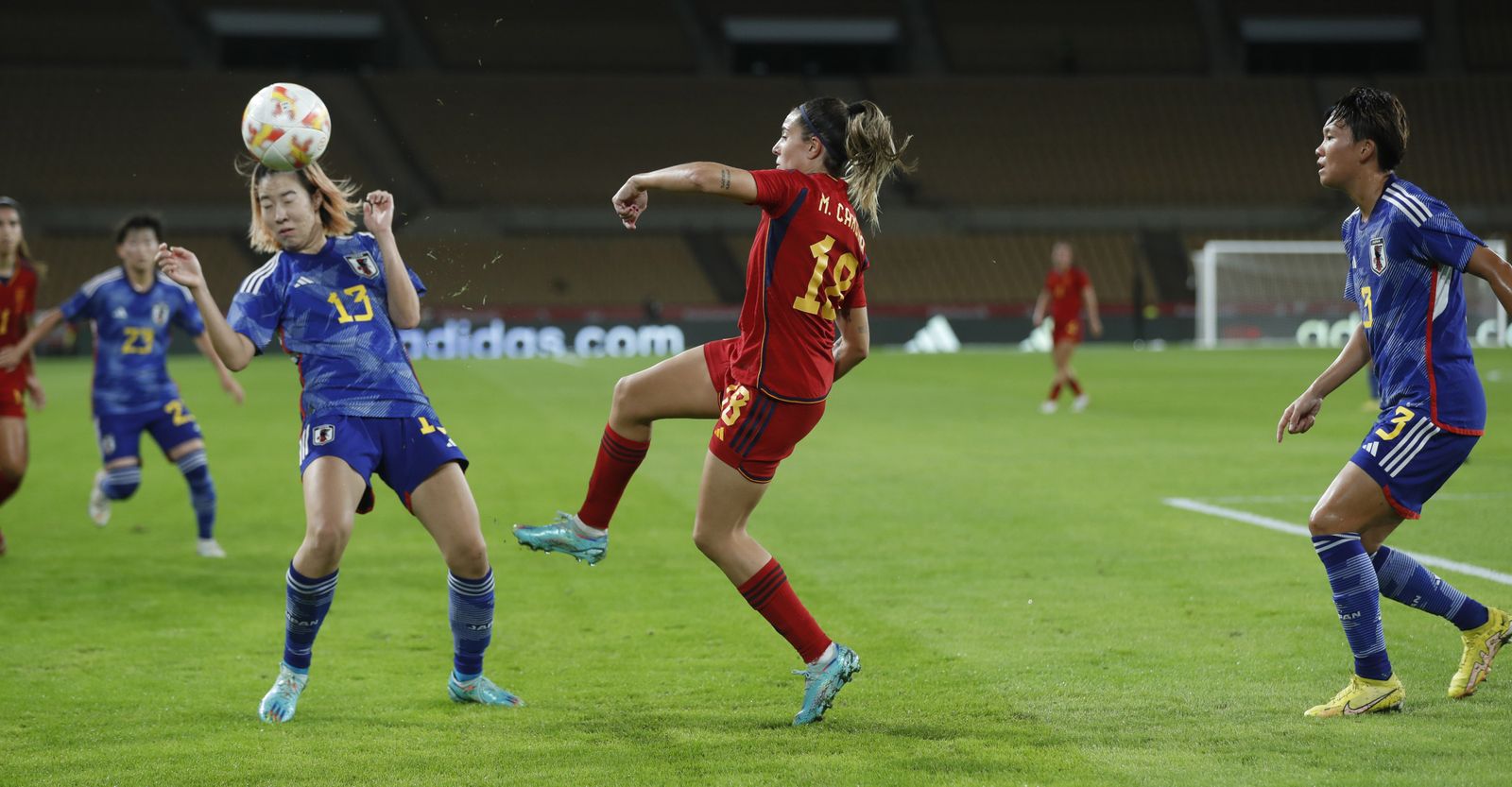 Las imágenes del España - Japón femenino en Sevilla