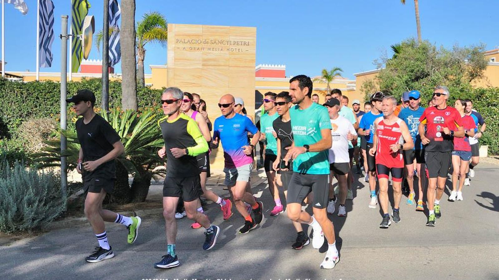 Entrenamiento de Martín Fiz en la I Media Maratón Ciudad de Chiclana Entrenamiento de Martín Fiz en la I Media Maratón Ciudad de Chiclana
