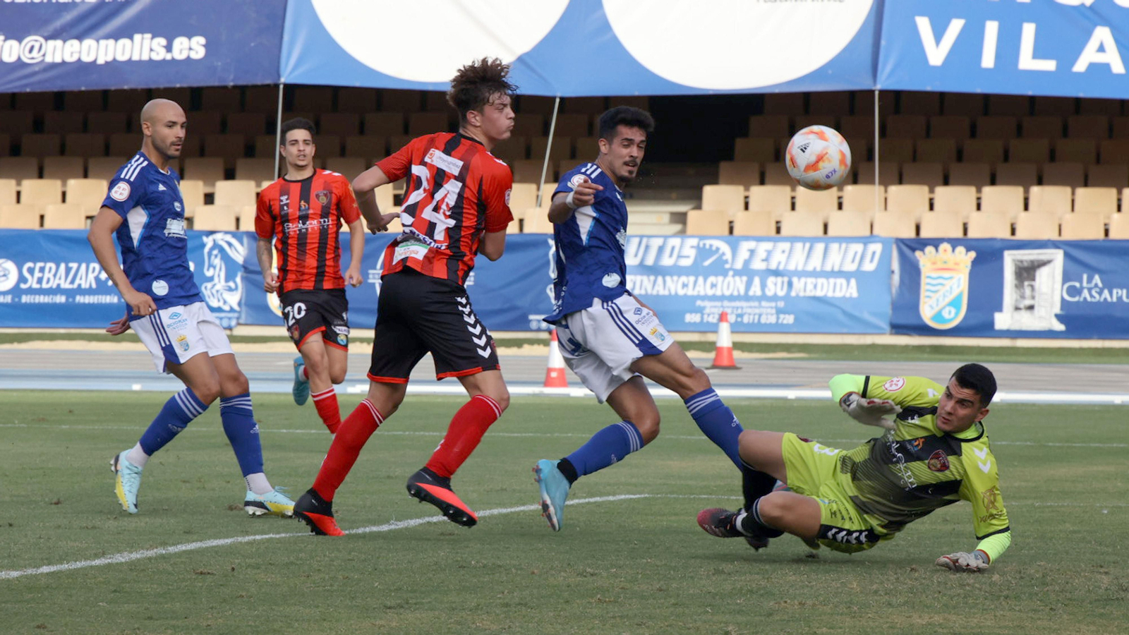 Imágenes del Xerez CD y Salerm Puente Genil en Chapín