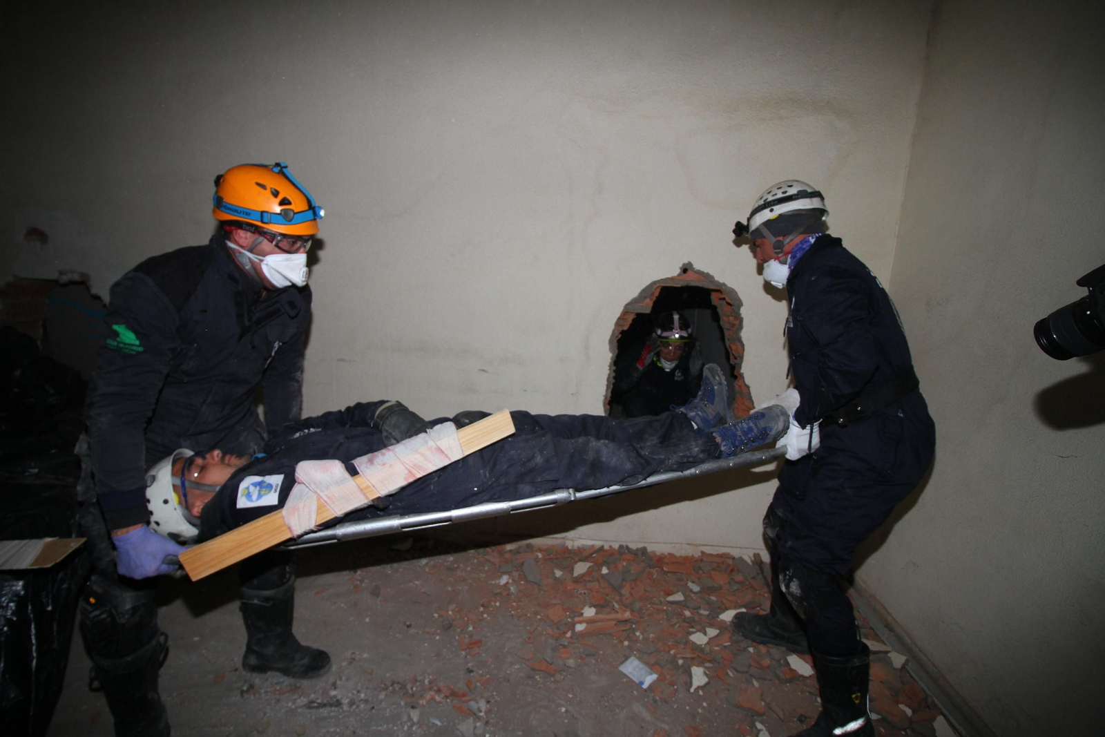 Imágenes del curso Asistencia Sanitaria en Catástrofes de Bomberos Unidos Sin Fronteras