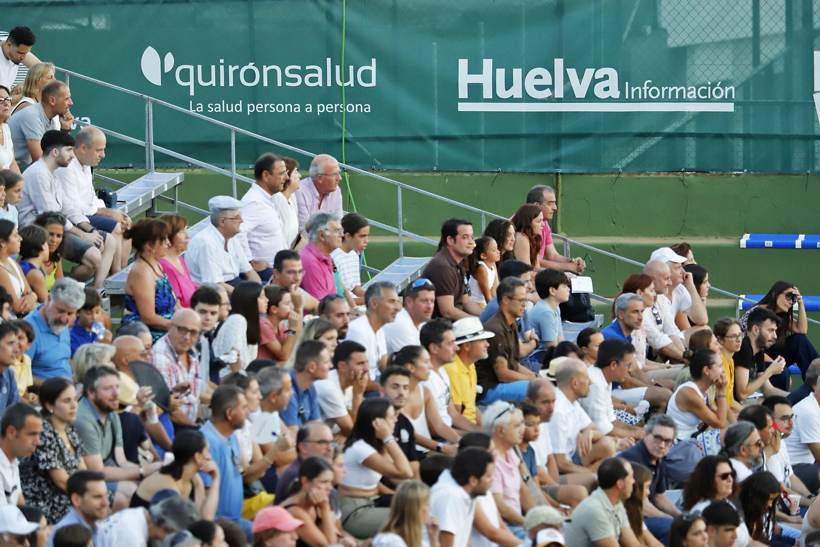 Imágenes del ambiente en la final femenina de la Copa del Rey de tenis de Huelva
