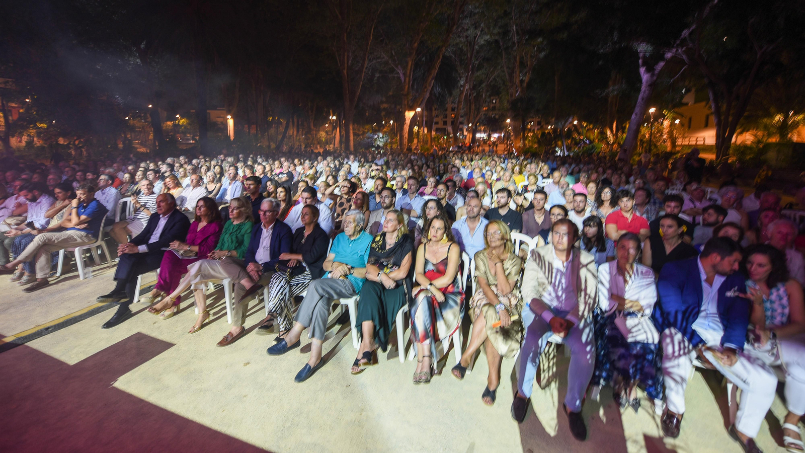 Búscate en la fotos del concierto de ' The Aralorak Project ' IX Encuentro Internacional de guitarra Paco de Lucía