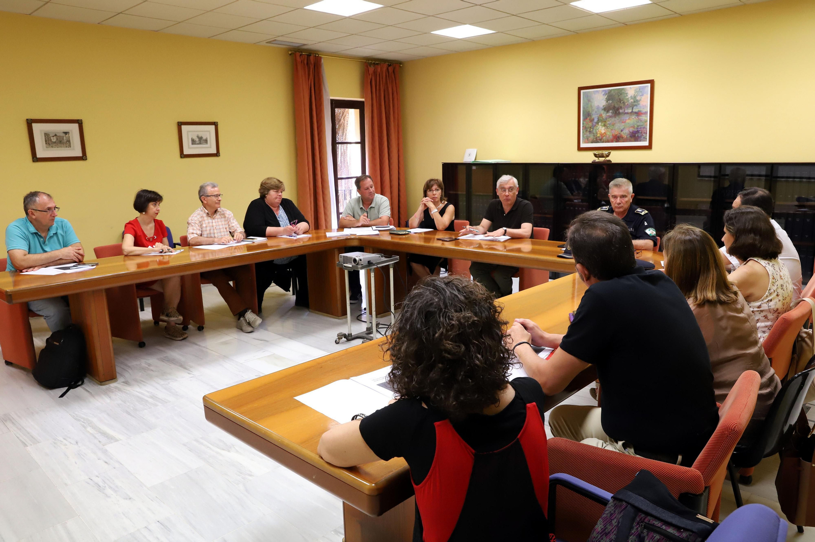 Un momento de la reunión de la Comisión Local de Absentismo.