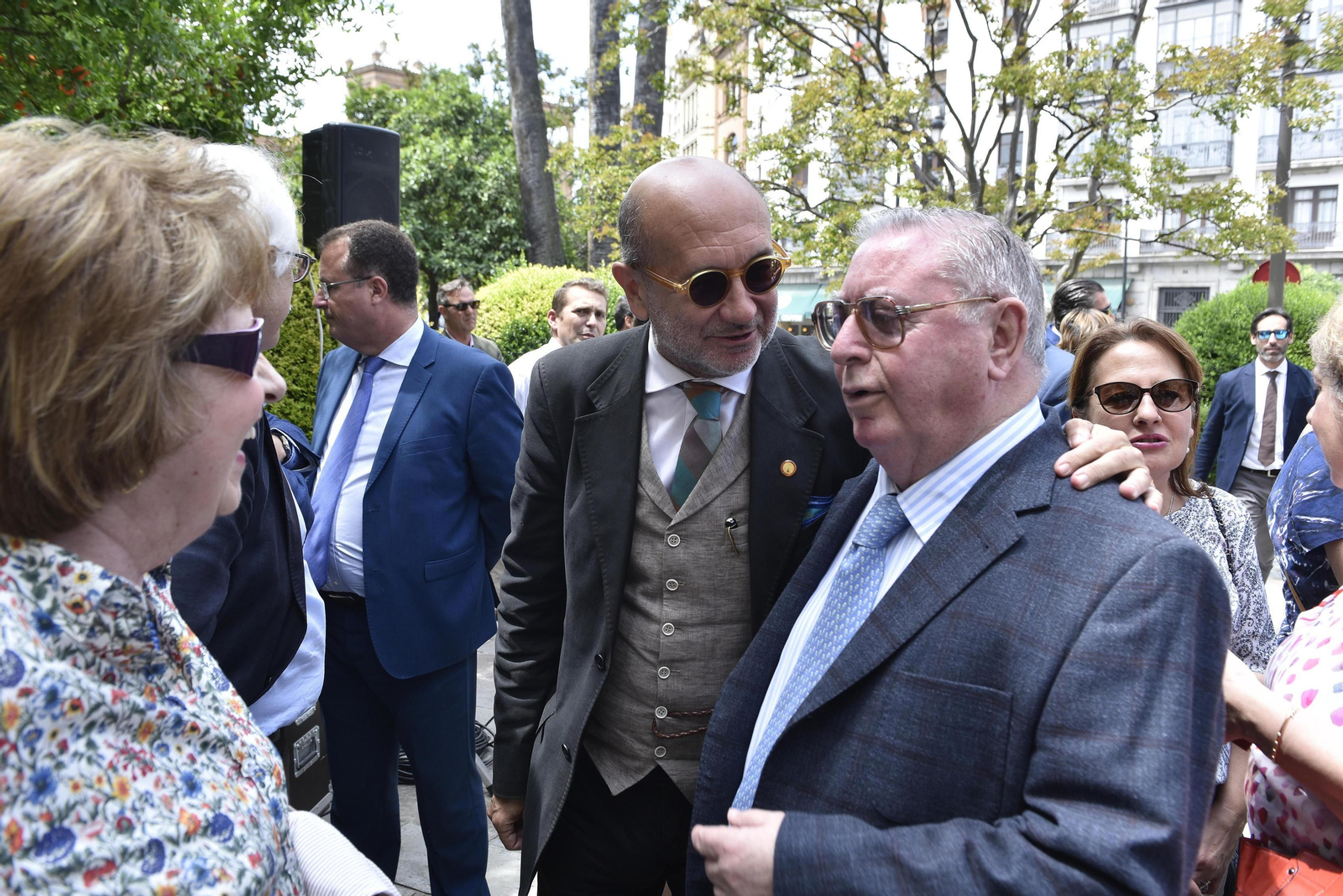 Las imágenes de la inauguración de la glorieta Luis Navarro García