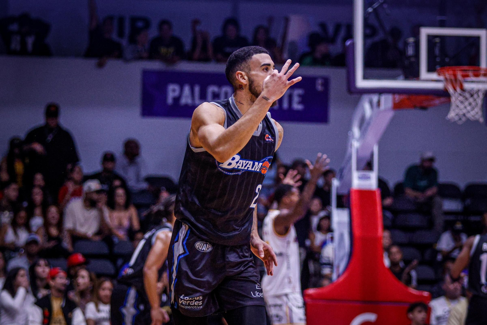 Chris Duarte, avance con susto a semifinales en Puerto Rico