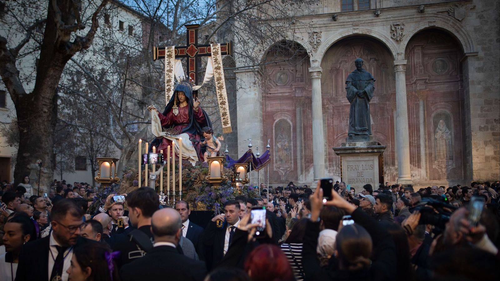 Rezo del Santo Vía Crucis Oficial de la Real Federación de Hermandades y Cofradías de Granada, Cuaresma 2026