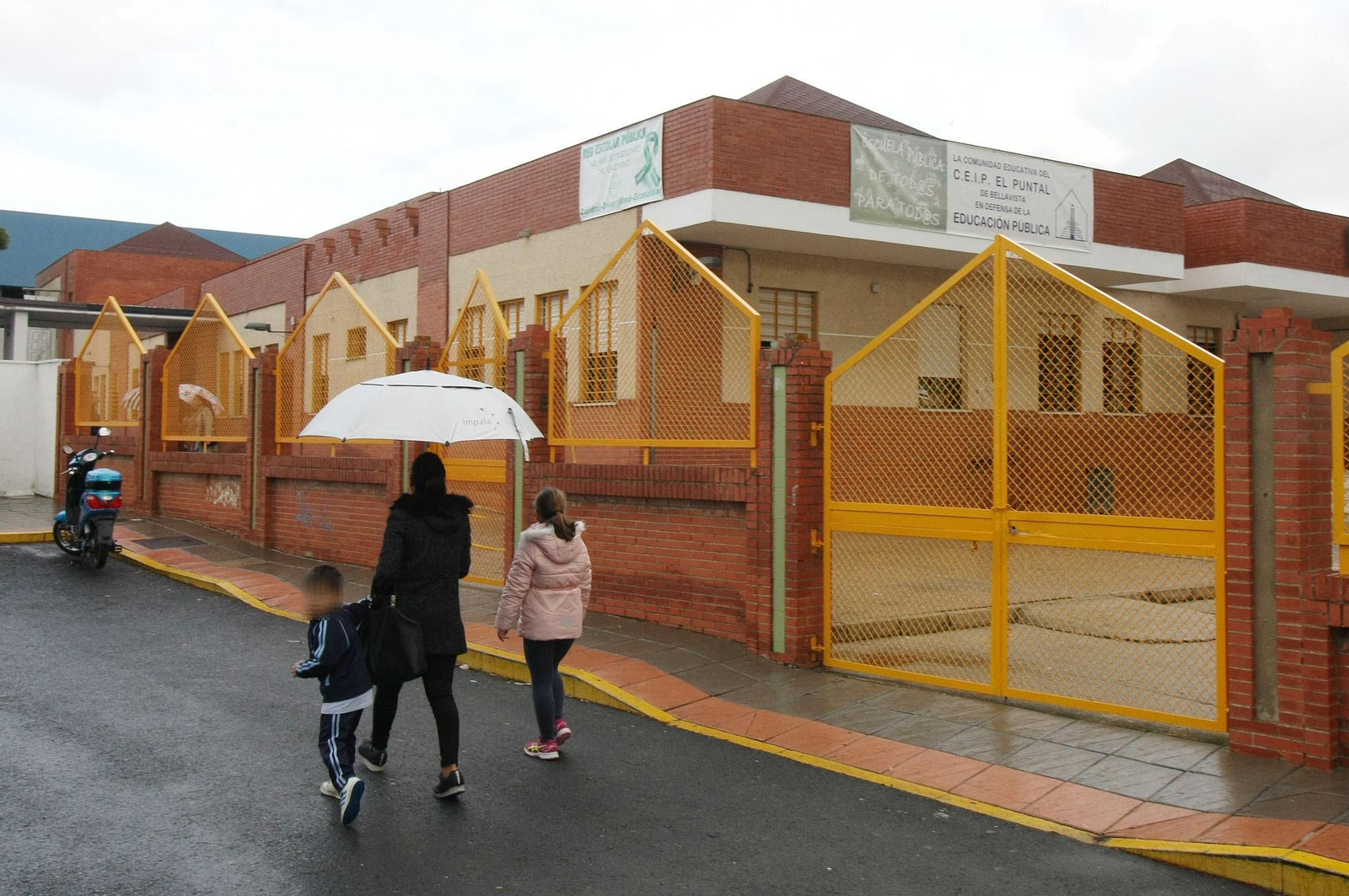 Imagen del colegio de Aljaraque donde tuvieron lugar los hechos denunciados.