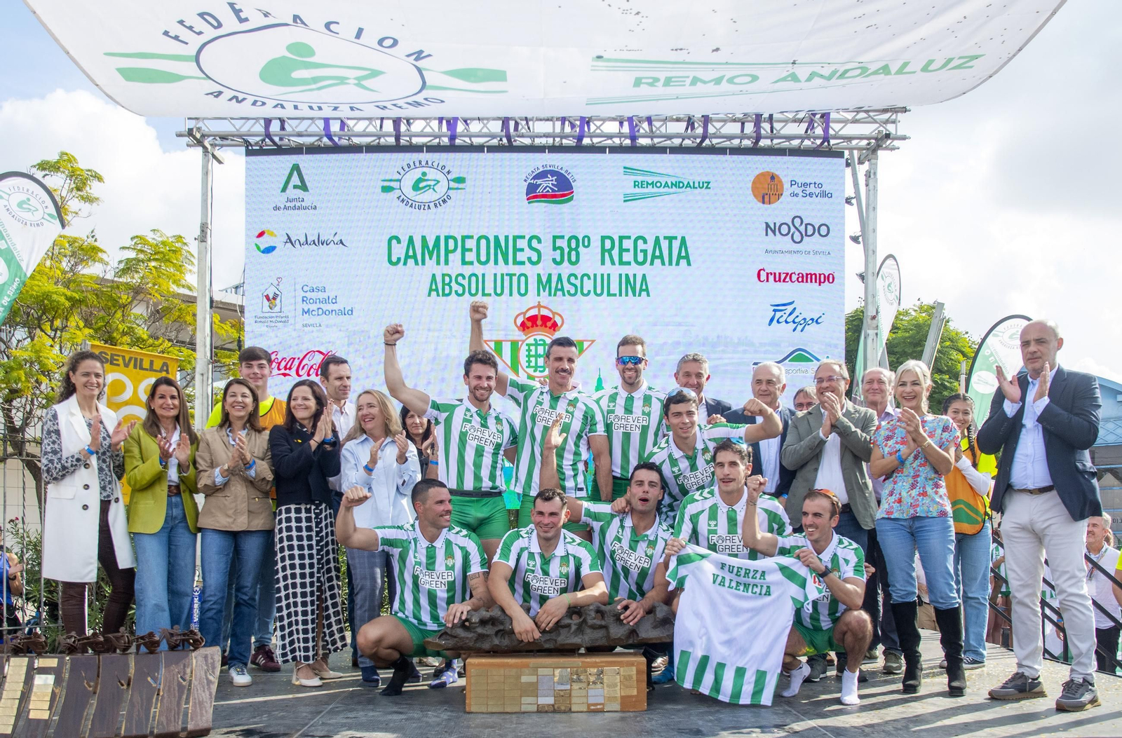 Las fotos de la regata Sevilla-Betis 2024: nuevo triunfo del Betis