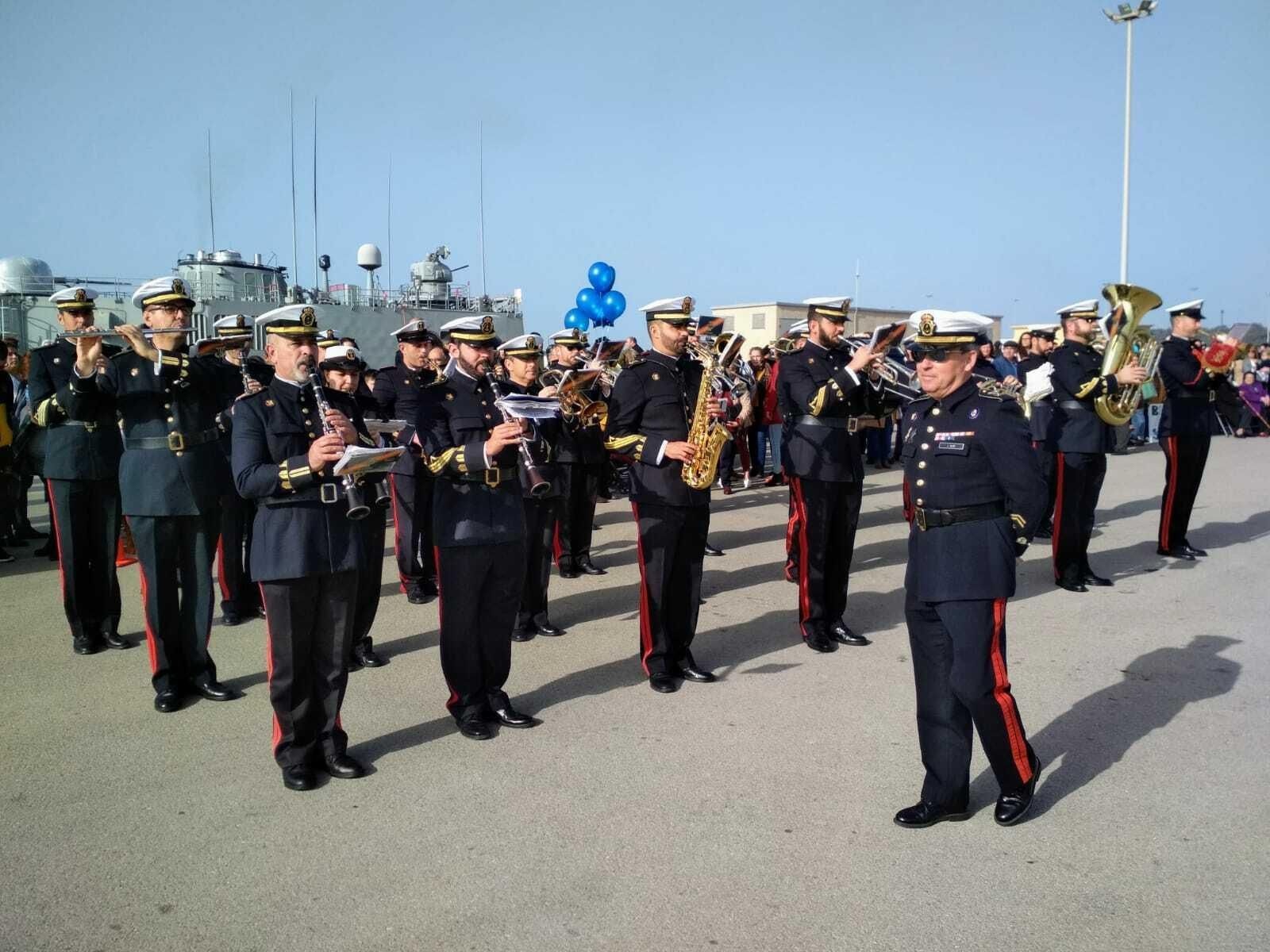 La fragata Reina Sofía llega la Base de Rota