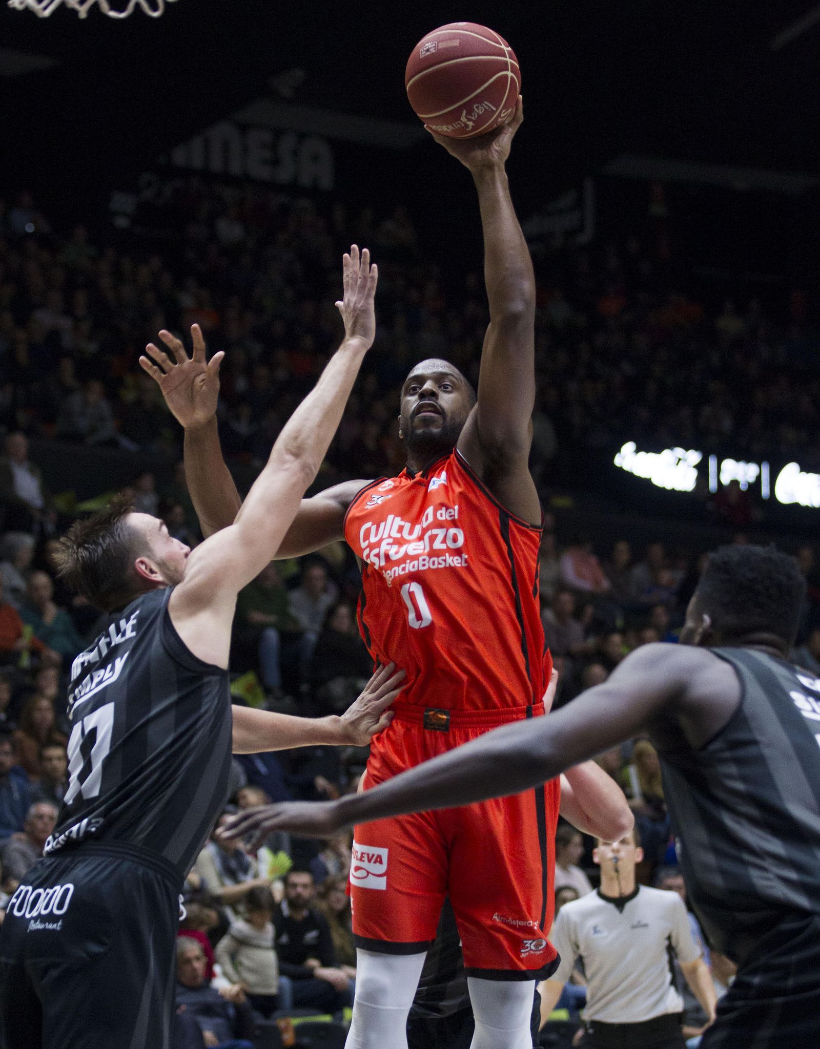 Thomas mide su fiereza