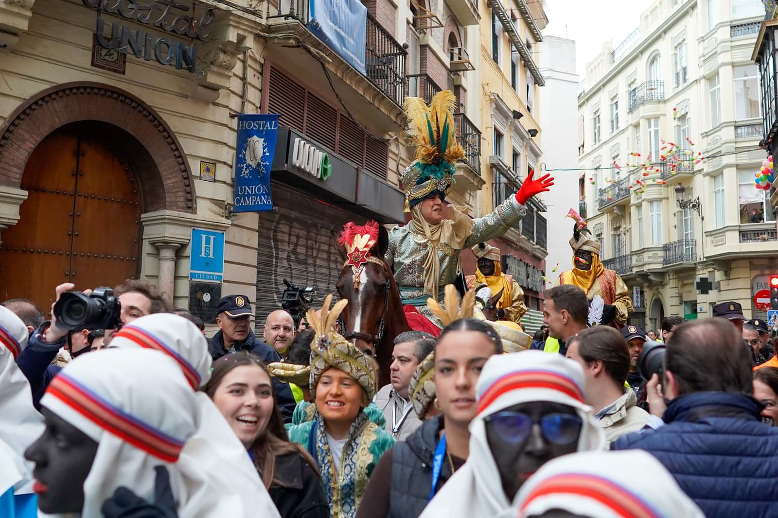 Las fotos del Heraldo Real en Sevilla
