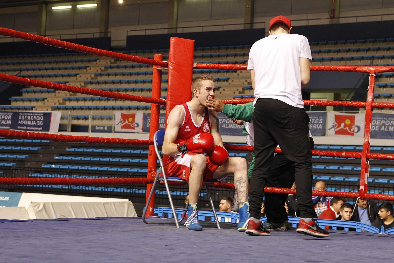 Fotogalería de la velada solidaria de boxeo