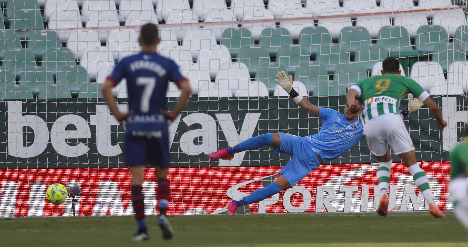 Las imágenes del Betis-Huesca
