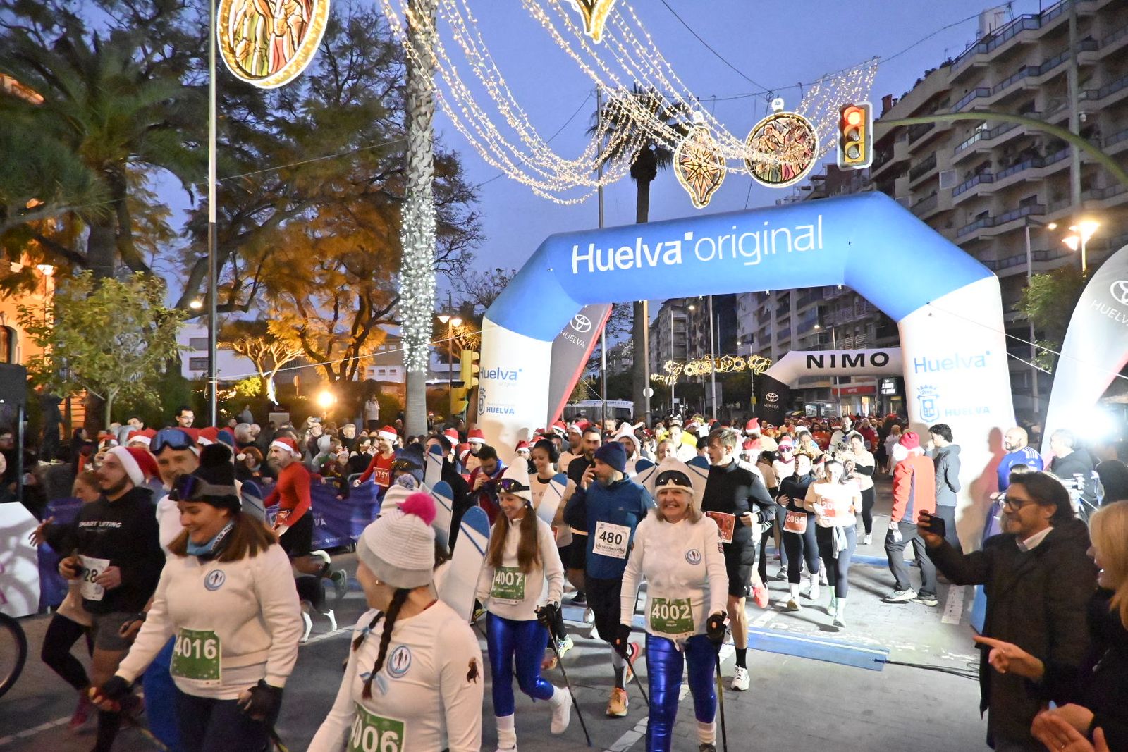 Búscate en las mejores fotografías de la San Silvestre de Huelva 2025