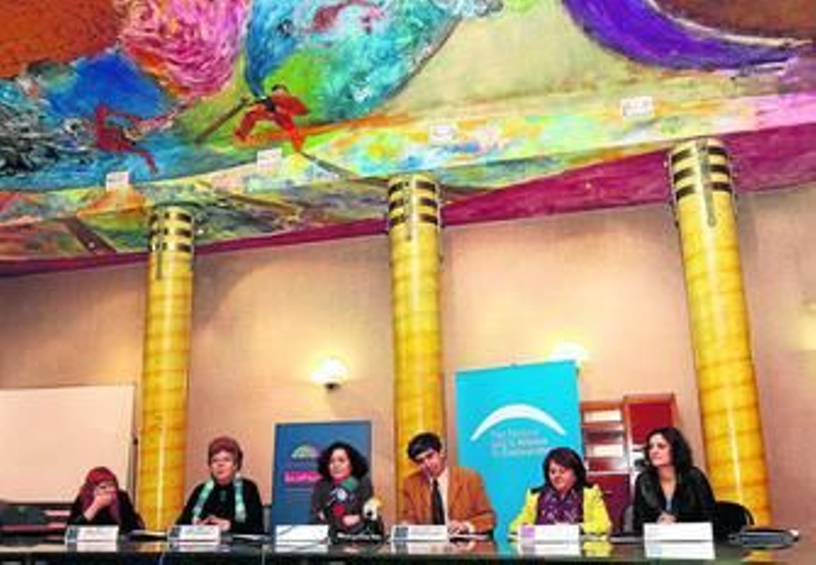 Rosa Pereda, Mary Cruz Díaz, Pilar Aranda, Fanny Rubio, José María Luxan y Teresa Langle.